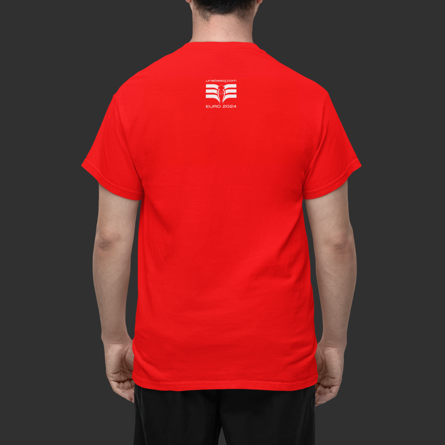 RED T-SHIRT WITH TYPOGRAPHY - EAGLE ON THE BACK