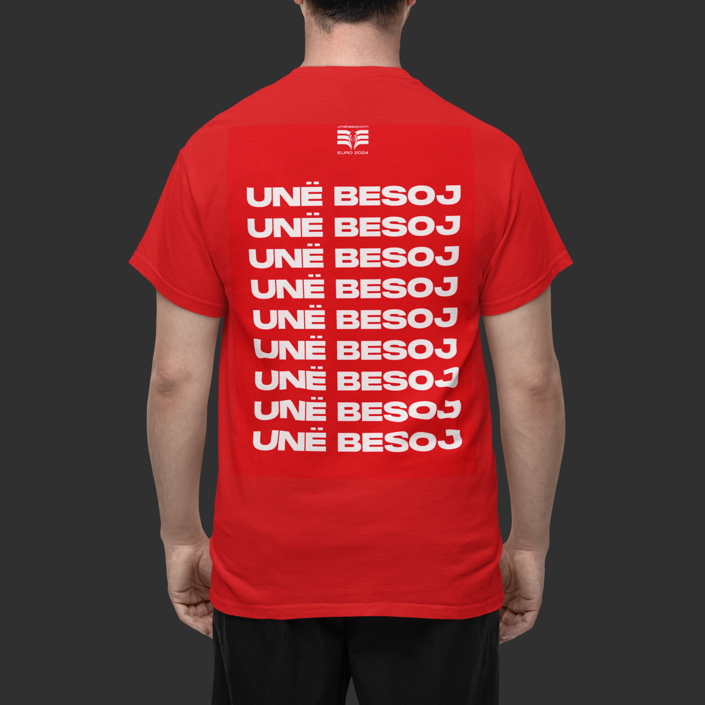 RED T-SHIRT WITH GRAFFITI - PATTERN ON THE BACK